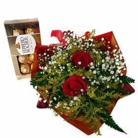 thumb-ramalhete-com-2-rosas-e-ferrero-rocher-0